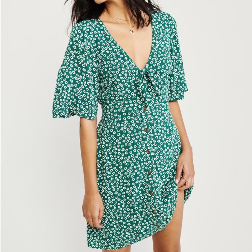 Abercrombie V-neck Tie Dress